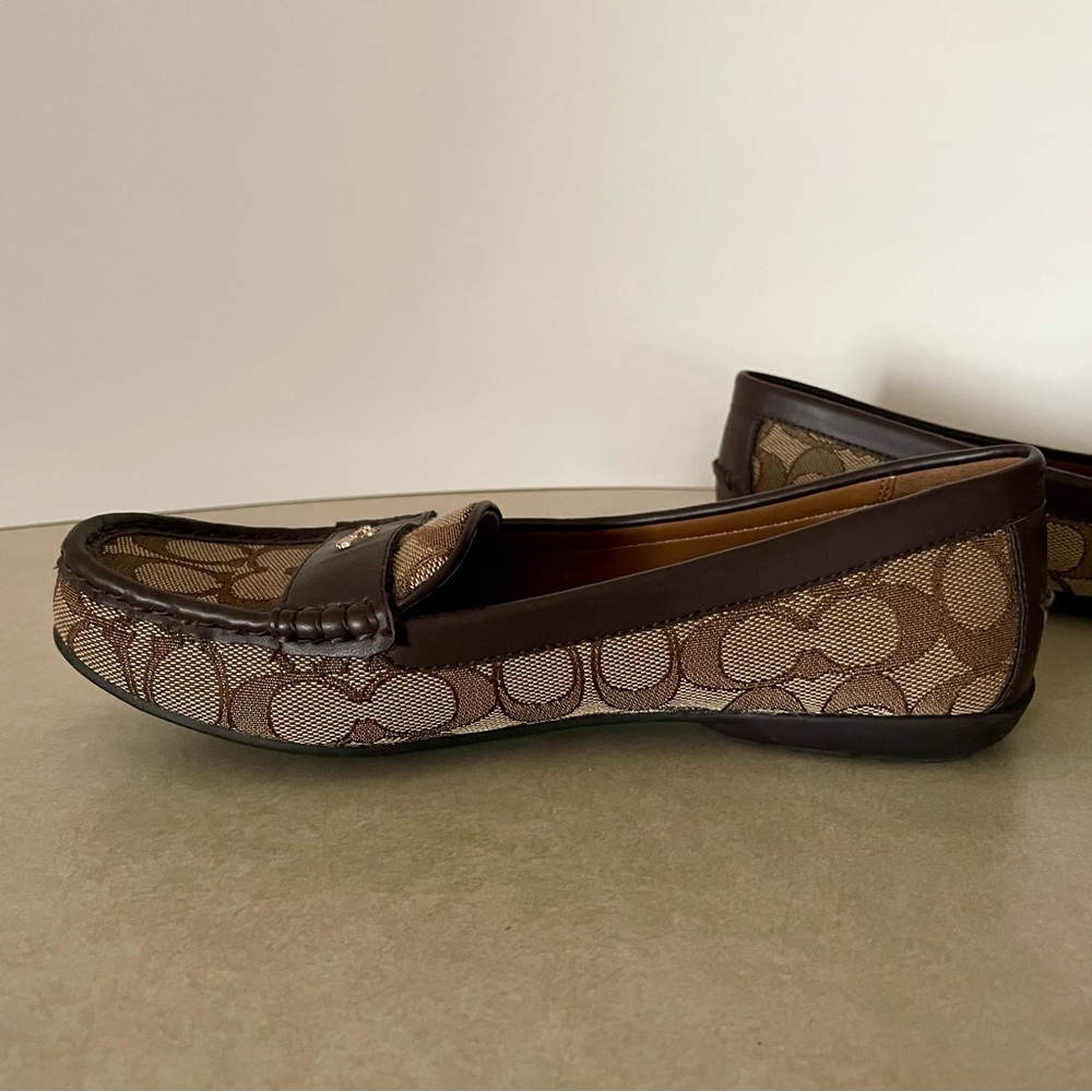 COACH Odette Slip-on Loafers, Flats. Size 7B. Like New. - Picture 6 of 10